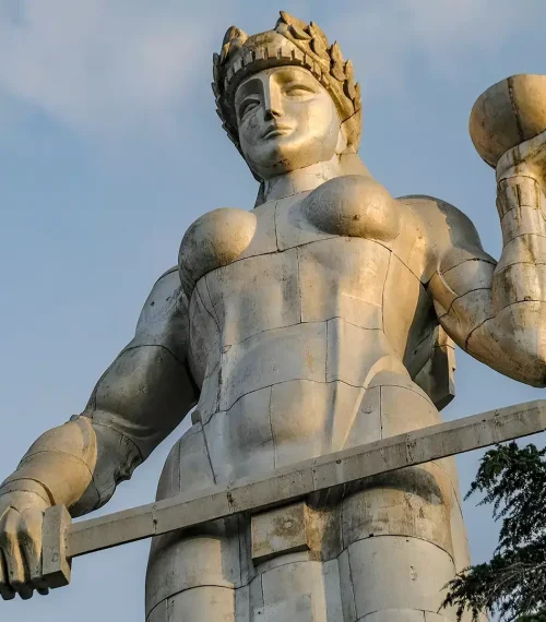 kartlis-deda-statue kartlis-deda-statue